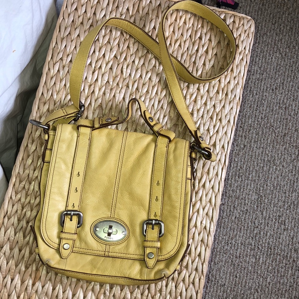 Fossil crossbody!